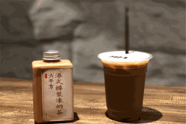 食货六平方港式奶茶铺